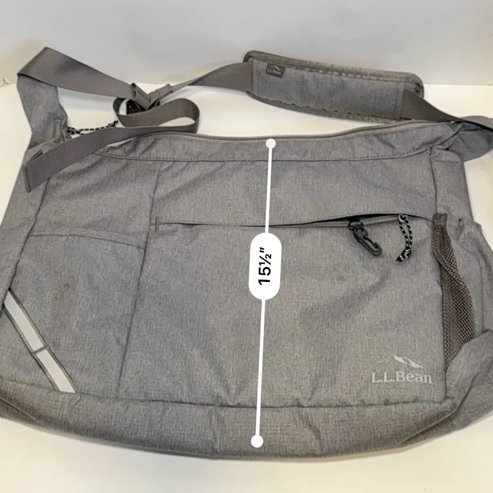 L.L.Bean Comfort Carry Messenger Bag in grey